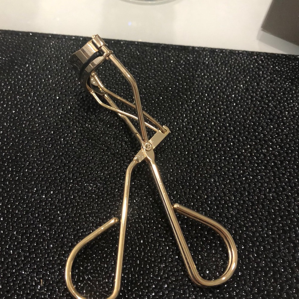 Battington lash curler
